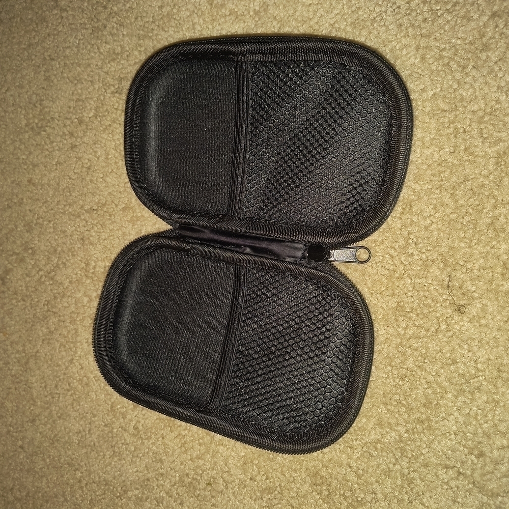 Black Mesh Accessory Pouch
